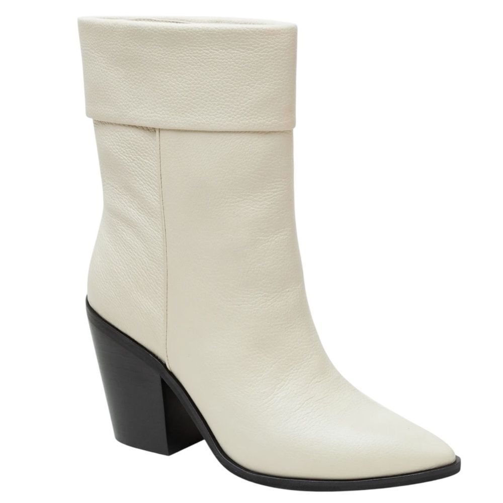 Lisa Vicky Mae Bootie In Natural Size 6